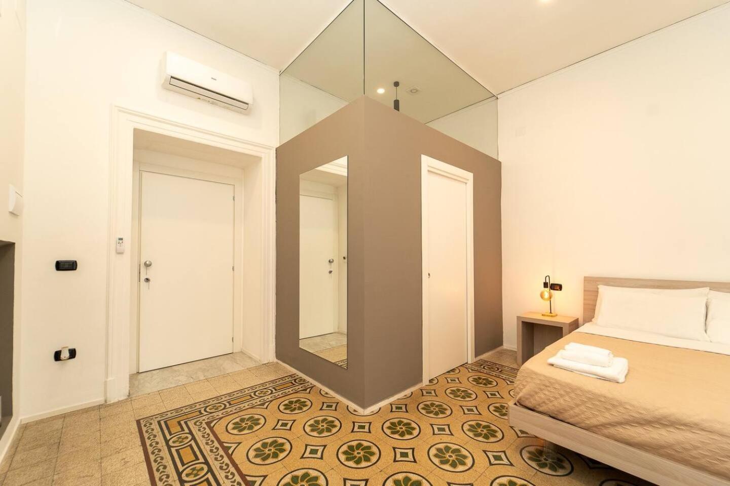 La Piazza Suite Неаполь Экстерьер фото