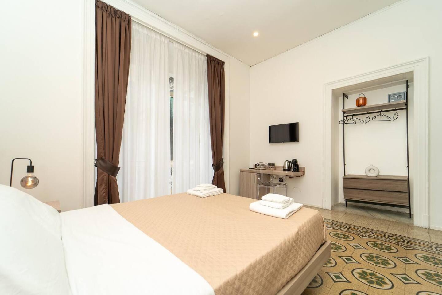 La Piazza Suite Неаполь Экстерьер фото