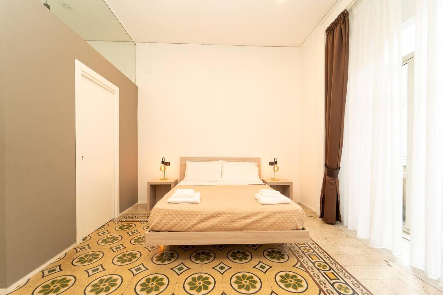 La Piazza Suite Неаполь Экстерьер фото