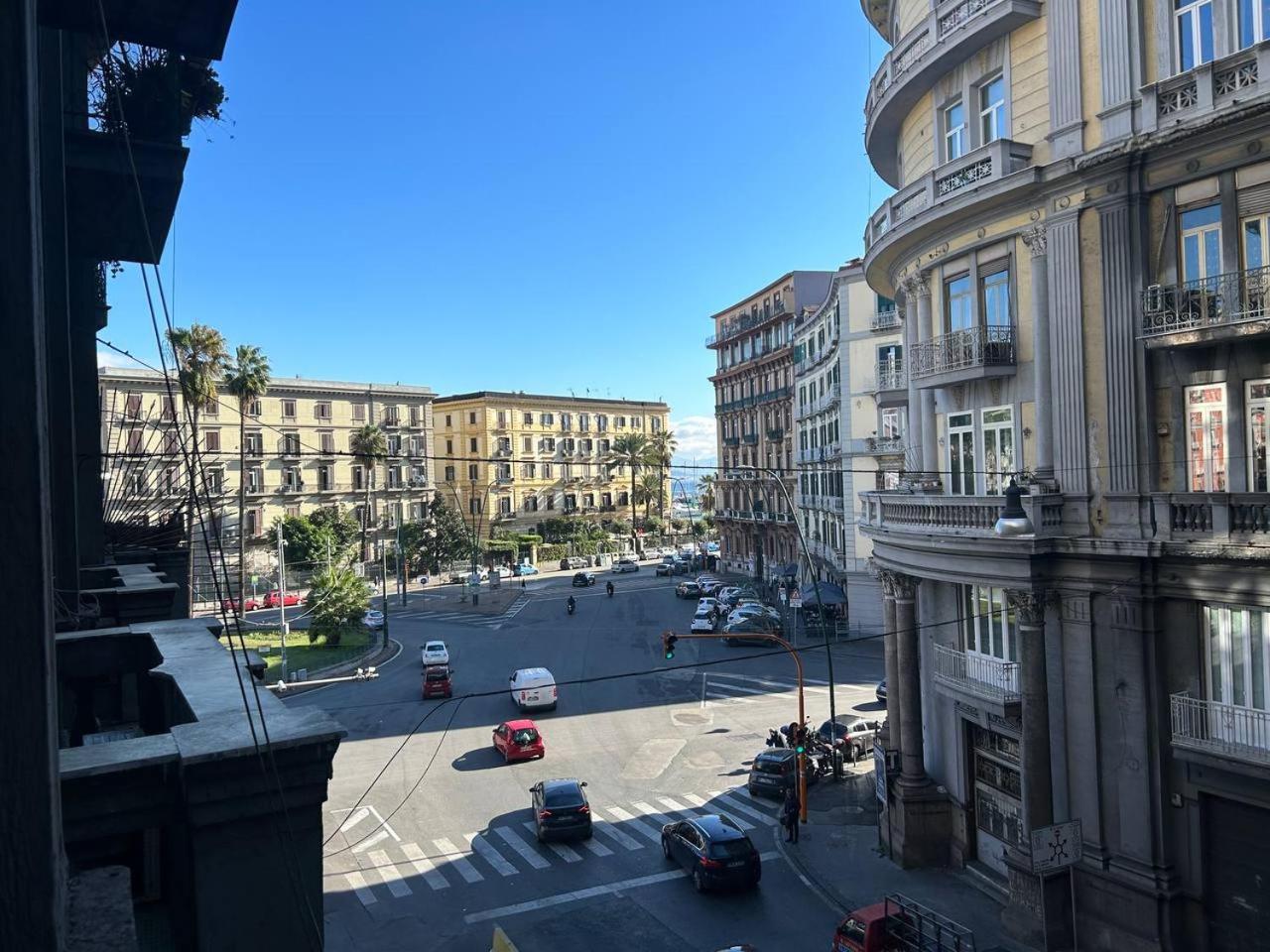 La Piazza Suite Неаполь Экстерьер фото
